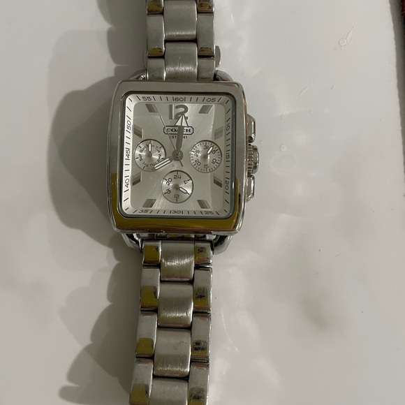 Coach watch - woman - Picture 2 of 2